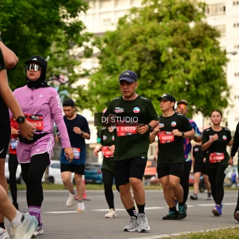 Runner Photo 4158136