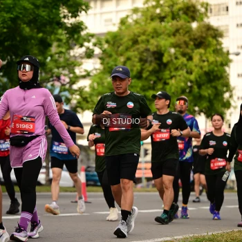 Runner Photo 4158140