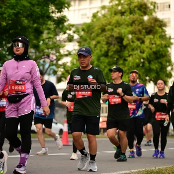 Runner Photo 4158142