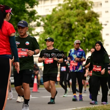 Runner Photo 4158146