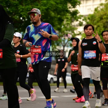 Runner Photo 4158172