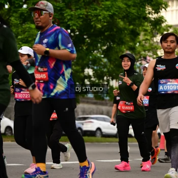 Runner Photo 4158175