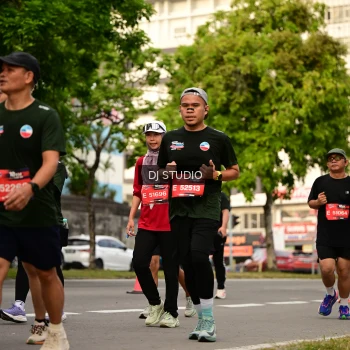 Runner Photo 4158219