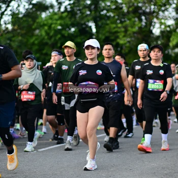 Runner Photo 4158223