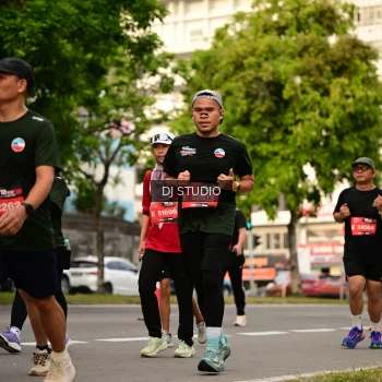 Runner Photo 4158224