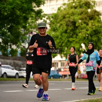 Runner Photo 4158235