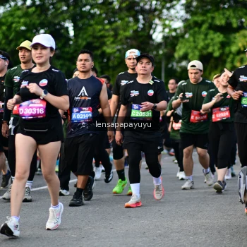 Runner Photo 4158236