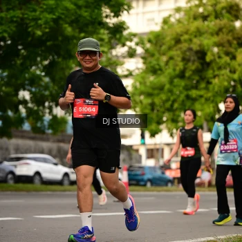 Runner Photo 4158246