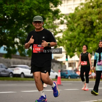 Runner Photo 4158248