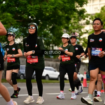 Runner Photo 4158317
