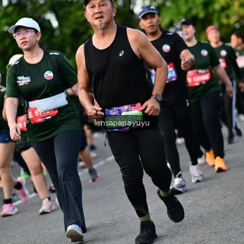 Runner Photo 4158318