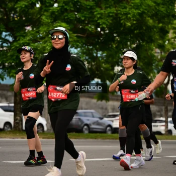Runner Photo 4158323