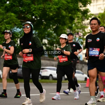 Runner Photo 4158342