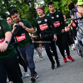 Runner Photo 4158357