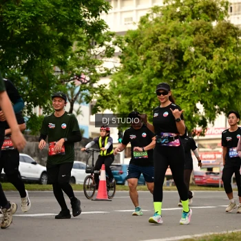 Runner Photo 4158369