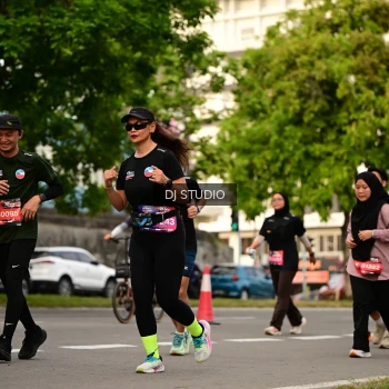 Runner Photo 4158395