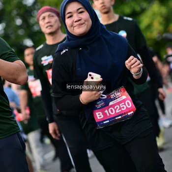 Runner Photo 4158396
