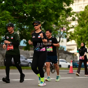 Runner Photo 4158398