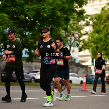 Runner Photo 4158400