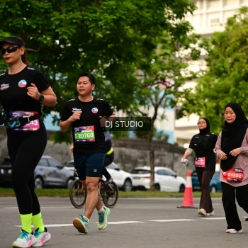 Runner Photo 4158403