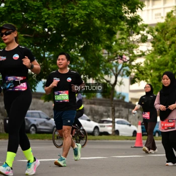 Runner Photo 4158408