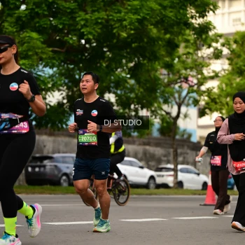 Runner Photo 4158413