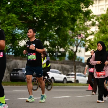 Runner Photo 4158414