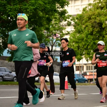Runner Photo 4158425
