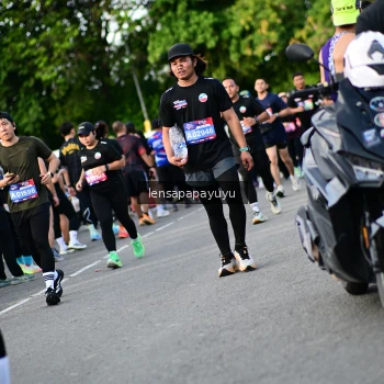 Runner Photo 4158436