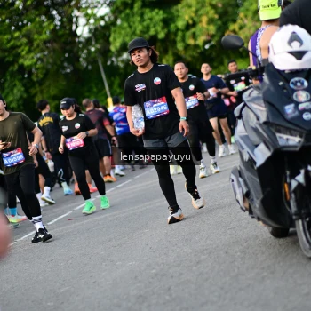 Runner Photo 4158440