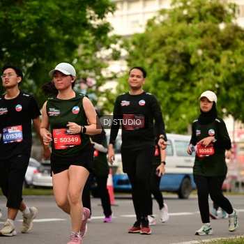 Runner Photo 4158444