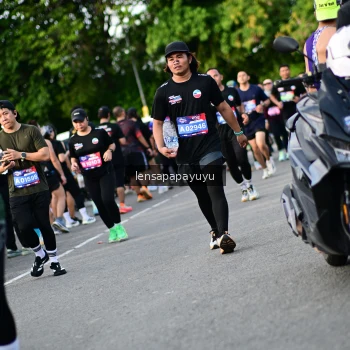 Runner Photo 4158450