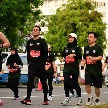 Runner Photo 4158456