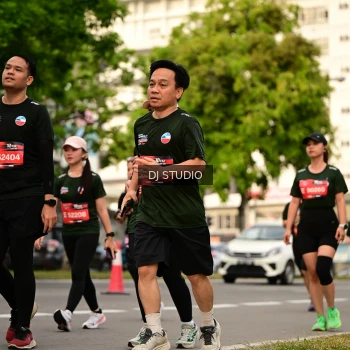 Runner Photo 4158467