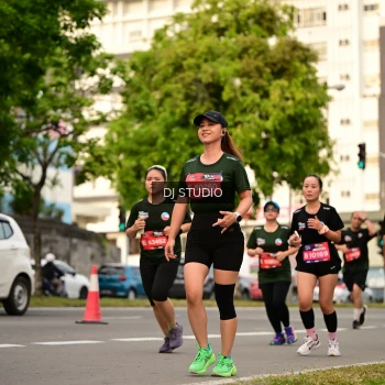 Runner Photo 4158479