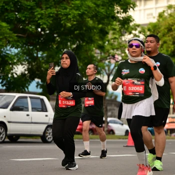 Runner Photo 4158548