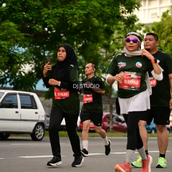 Runner Photo 4158550