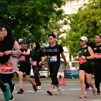 Runner Photo 4158565