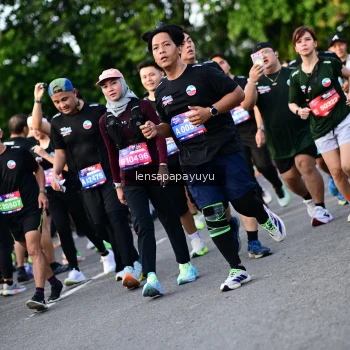 Runner Photo 4158575