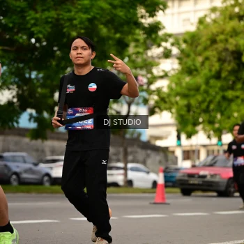 Runner Photo 4158588
