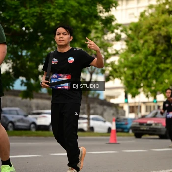 Runner Photo 4158590