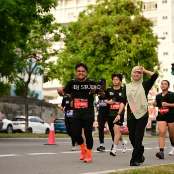 Runner Photo 4158599