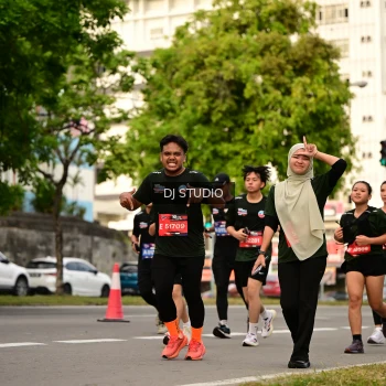 Runner Photo 4158600