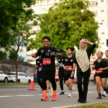 Runner Photo 4158601
