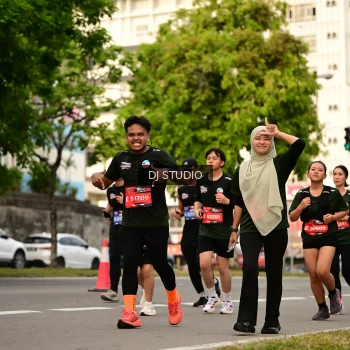 Runner Photo 4158602