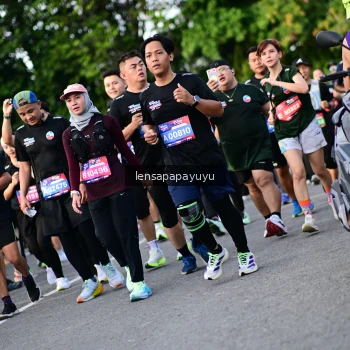 Runner Photo 4158604