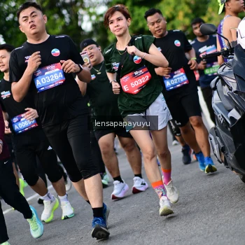 Runner Photo 4158605