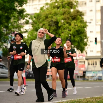 Runner Photo 4158620