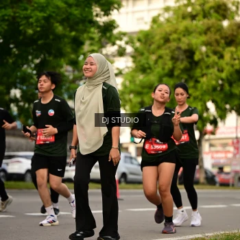Runner Photo 4158633