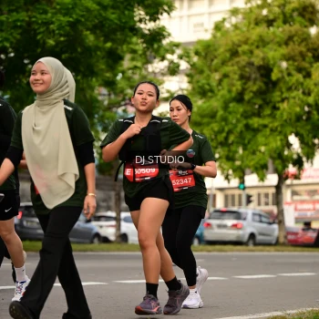 Runner Photo 4158641